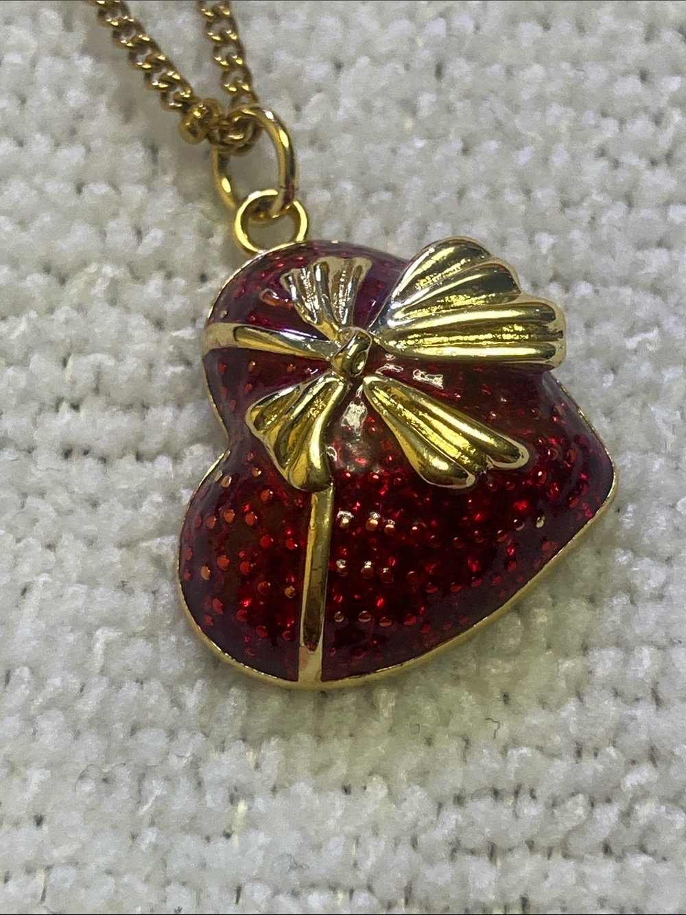 Red Heart Gold Tone Fashion Necklace - Picture 3 of 9